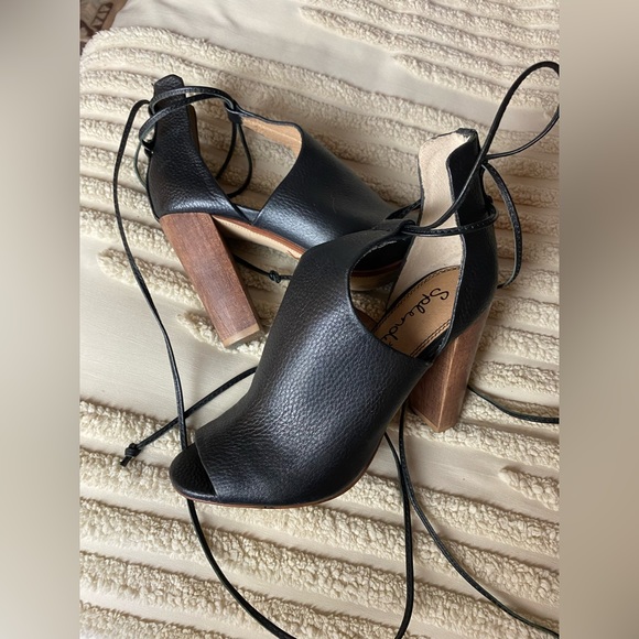 Splendid heels - Picture 6 of 14